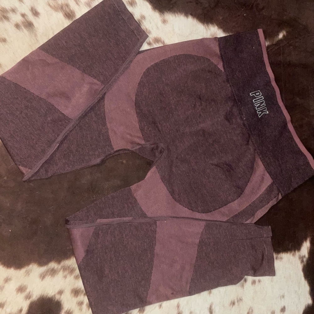 PINK Leggings